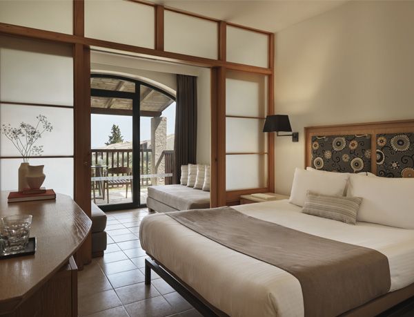 FAMILY GARDEN VIEW - SLIDING DOOR